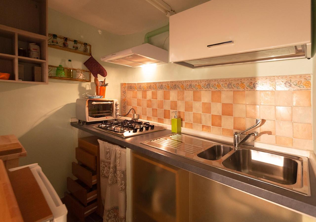 スポレートCasa In Zona Strategicaアパートメント エクステリア 写真